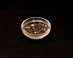 Смесь перцев горошком